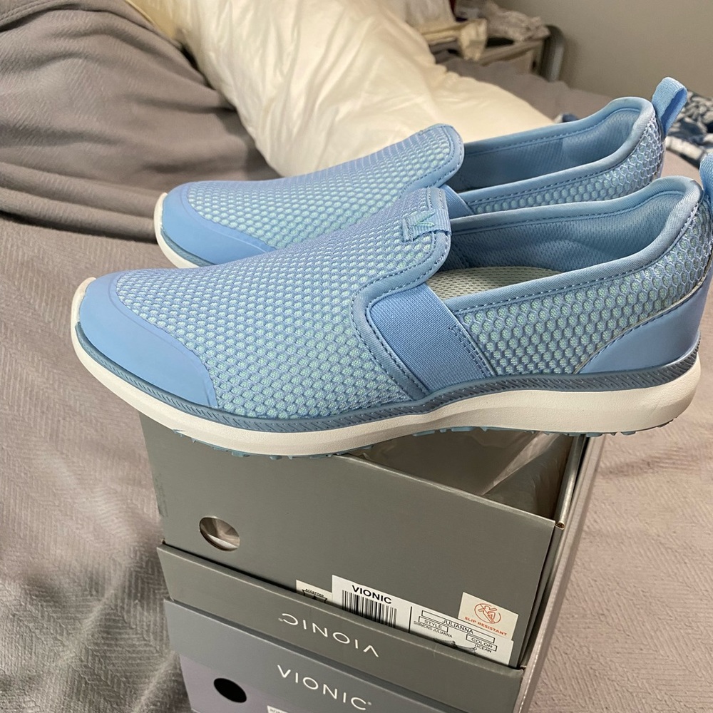 Ocean Blue Vionic Julianna Simmons 8.5 -new